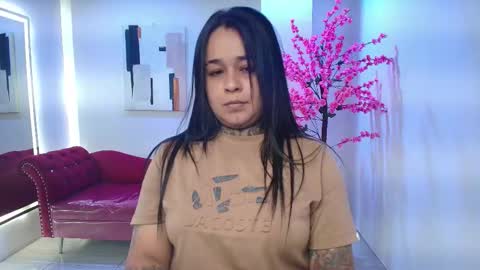 Snapshot of black_roseee chatting on November 9, 2025, 3:49 am Rousse online show from November 9, 2025, 3:49 am