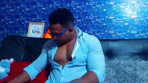 duglas online show from November 27, 2025, 3:58 pm