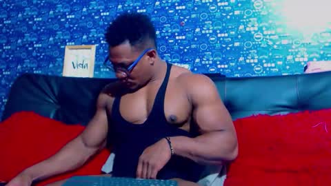 duglas online show from December 2, 2025, 6:25 pm