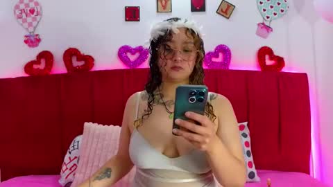 Snapshot of black_tara chatting on February 24, 2026, 2:20 am Tara online show from February 24, 2026, 2:20 am