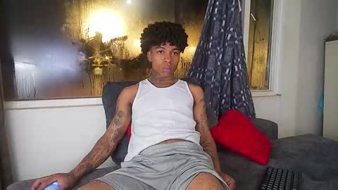 Snapshot of black_tentationx chatting on September 22, 2025, 4:58 am black_tentationx online show from September 22, 2025, 4:58 am