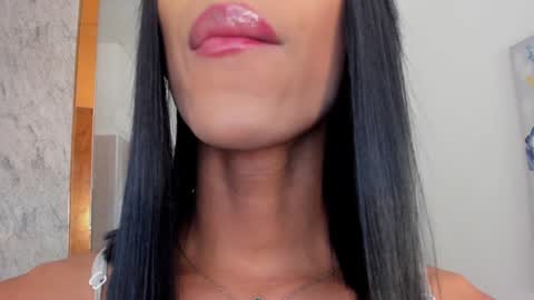 Nina online show from December 5, 2024, 1:38 pm