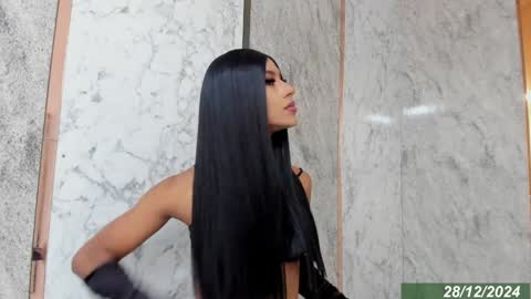 Nina online show from December 29, 2024, 2:10 pm