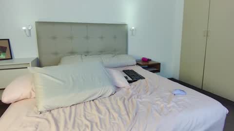 Angye online show from December 19, 2025, 1:12 am