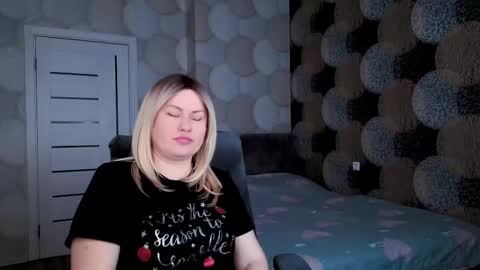 Snapshot of blackeyes11 chatting on February 11, 2025, 5:58 am blackeyes11 online show from February 11, 2025, 5:58 am