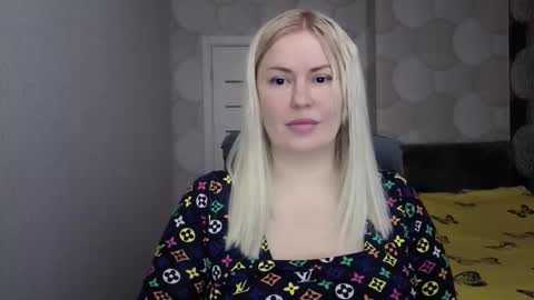 Snapshot of blackeyes11 chatting on December 18, 2025, 4:07 am blackeyes11 online show from December 18, 2025, 4:07 am