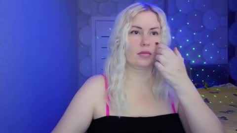 Snapshot of blackeyes11 chatting on December 21, 2025, 11:56 pm blackeyes11 online show from December 21, 2025, 11:56 pm