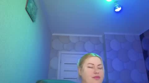 Snapshot of blackeyes11 chatting on February 4, 2026, 2:17 am blackeyes11 online show from February 4, 2026, 2:17 am