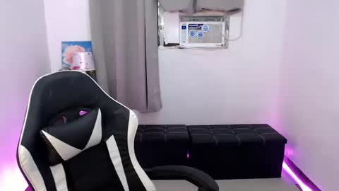 Snapshot of blackmanika chatting on September 20, 2025, 5:36 pm blackmanika online show from September 20, 2025, 5:36 pm