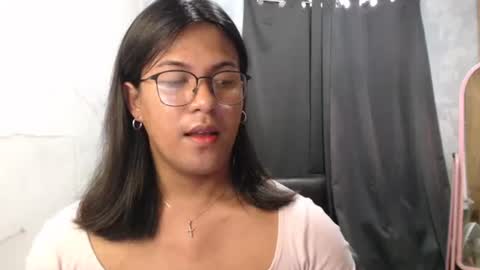 Snapshot of blackpinayts chatting on October 13, 2025, 1:49 am Ellez online show from October 13, 2025, 1:49 am