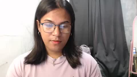 Ellez online show from October 22, 2025, 7:24 pm