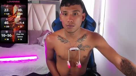 Snapshot of blacksex_boy chatting on March 5, 2025, 6:12 pm Marlon online show from March 5, 2025, 6:12 pm