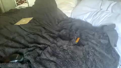 ebony online show from October 22, 2025, 5:24 pm