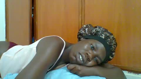 SARAH online show from November 5, 2025, 7:47 pm