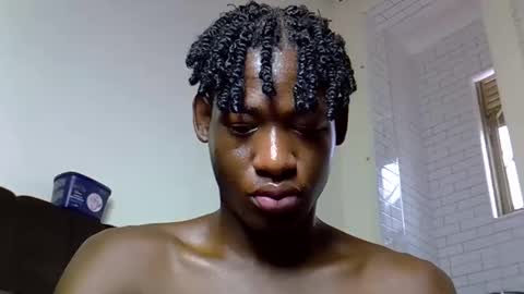 blacktwinkl online show from April 21, 2026, 8:53 am