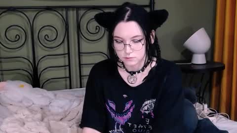 Snapshot of blacky_tea chatting on March 8, 2025, 2:45 am blacky_tea online show from March 8, 2025, 2:45 am