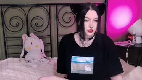 Snapshot of blacky_tea chatting on October 31, 2025, 3:29 am blacky_tea online show from October 31, 2025, 3:29 am