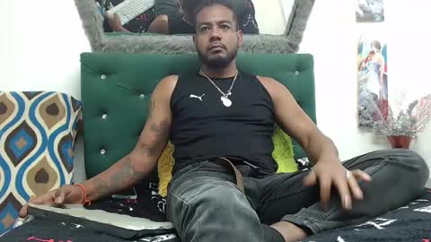 Snapshot of blade_foxx chatting on December 31, 2024, 8:15 am Richard online show from December 31, 2024, 8:15 am