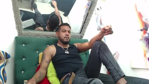 Snapshot of blade_foxx chatting on January 2, 2025, 9:28 pm Richard online show from January 2, 2025, 9:28 pm