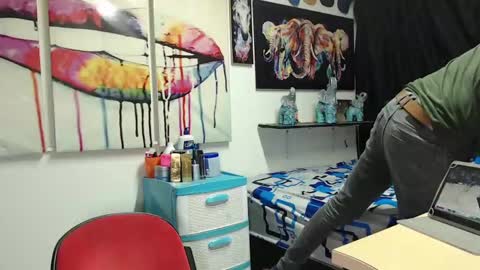 Snapshot of blade_foxx chatting on February 6, 2025, 3:06 am Richard online show from February 6, 2025, 3:06 am