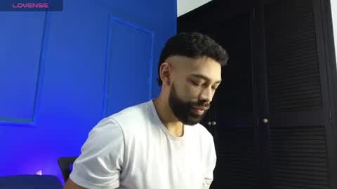 blade_miller_ online show from June 11, 2026, 12:36 pm