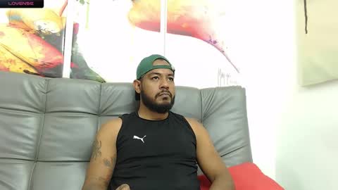 Snapshot of bladehot_ chatting on October 17, 2025, 2:15 am Richard online show from October 17, 2025, 2:15 am