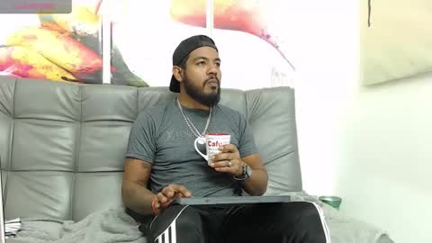 Snapshot of bladehot_ chatting on November 9, 2025, 9:07 am Richard online show from November 9, 2025, 9:07 am