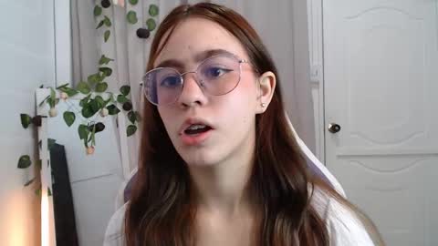   online show from November 5, 2025, 1:55 pm