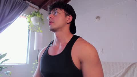 Snapshot of blake_levi chatting on February 1, 2025, 7:02 pm Blake Levi Independent Model online show from February 1, 2025, 7:02 pm