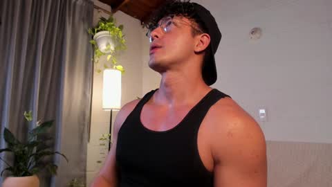 Snapshot of blake_levi chatting on February 6, 2025, 2:22 am Blake Levi Independent Model online show from February 6, 2025, 2:22 am