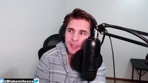 Snapshot of blakemiles2 chatting on December 9, 2024, 5:19 pm Blake Miles online show from December 9, 2024, 5:19 pm