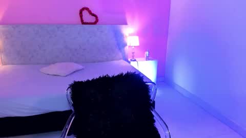 Blak Miller Gilson online show from September 14, 2025, 8:19 pm