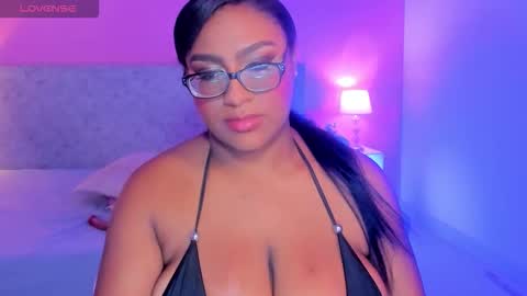 Blak Miller Gilson online show from November 1, 2025, 10:01 pm