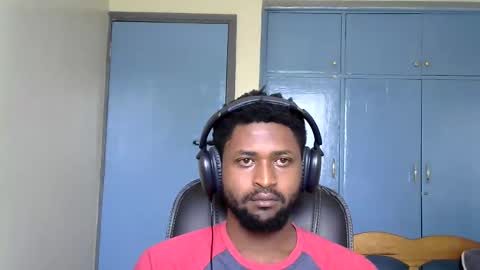 blakmoufaka online show from November 30, 2025, 5:11 am