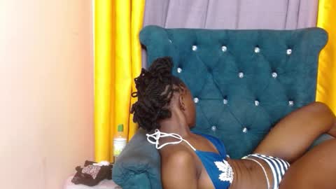 Snapshot of blaq_cherry chatting on October 11, 2025, 5:55 pm cherry online show from October 11, 2025, 5:55 pm