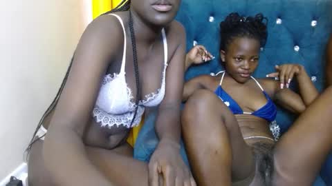 Snapshot of blaq_cherry chatting on October 12, 2025, 6:07 pm cherry online show from October 12, 2025, 6:07 pm