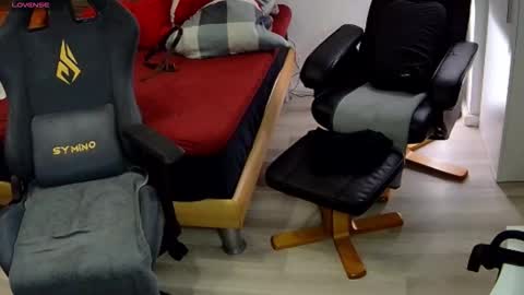 Snapshot of blazinghoney chatting on November 14, 2025, 4:17 pm Honey online show from November 14, 2025, 4:17 pm