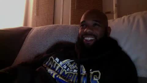 Snapshot of blksurfher chatting on December 16, 2025, 5:01 am blksurfher online show from December 16, 2025, 5:01 am