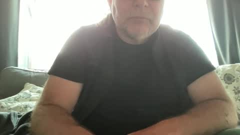 BlIdoL online show from May 12, 2026, 5:59 am
