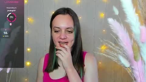 Snapshot of bloemetjes chatting on December 19, 2024, 4:23 am bloemetjes online show from December 19, 2024, 4:23 am