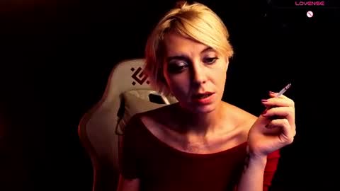 blond_ice_ann online show from July 28, 2026, 9:36 pm