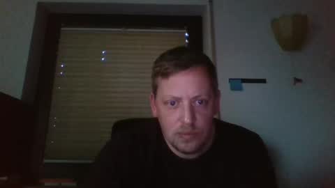 blonde32m online show from December 8, 2024, 2:52 pm