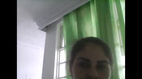 alejandra online show from February 16, 2025, 5:37 pm