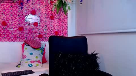 Snapshot of blonde_squirt_ chatting on January 21, 2025, 2:00 am blonde_squirt_ online show from January 21, 2025, 2:00 am