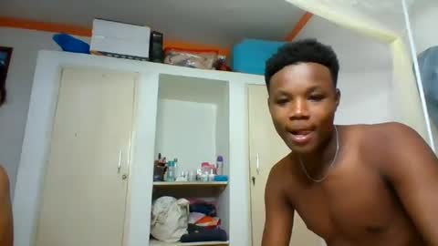blonde online show from June 19, 2026, 9:24 am