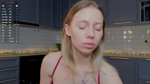 Snapshot of blondekelly chatting on June 1, 2026, 4:09 pm Kelly online show from June 1, 2026, 4:09 pm