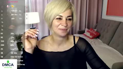 Snapshot of blondemommy_77 chatting on July 12, 2026, 3:58 pm Lola online show from July 12, 2026, 3:58 pm