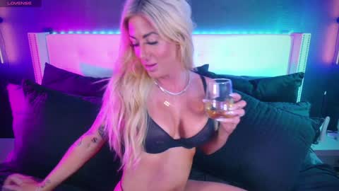 Blondi online show from January 13, 2025, 3:45 am