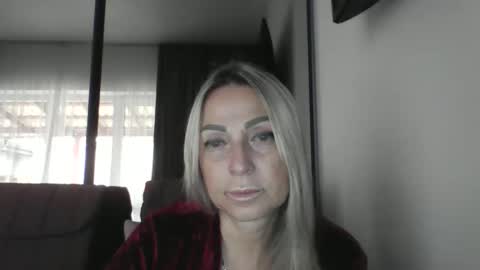 Snapshot of blondkitti chatting on October 4, 2025, 8:34 am Iren online show from October 4, 2025, 8:34 am