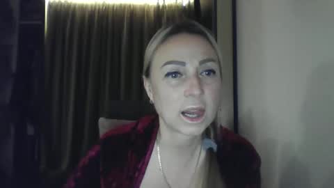 Snapshot of blondkitti chatting on October 18, 2025, 6:41 pm Iren online show from October 18, 2025, 6:41 pm